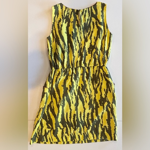 ROY STUDIO 100% Silk Sleeveless Summer or Spring Yellow Dress Size 38 - Picture 2 of 10